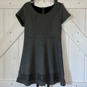 Doe & Rae grey, lined dress